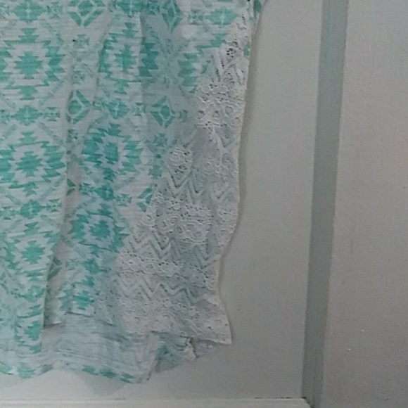 Tee - Picture 2 of 3